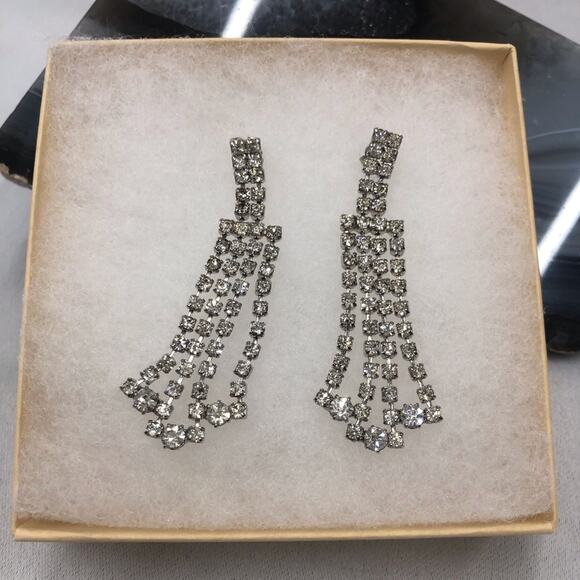 Earrings Jewelry - 90's Vintage Rhinestone Dangle Drop Chandelier Earrings Silver Tone Post Style